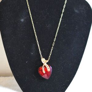 NWT Zaxie-Stefanie Taylor Stunning Red Crystal Heart W/Crystal Accent Necklace